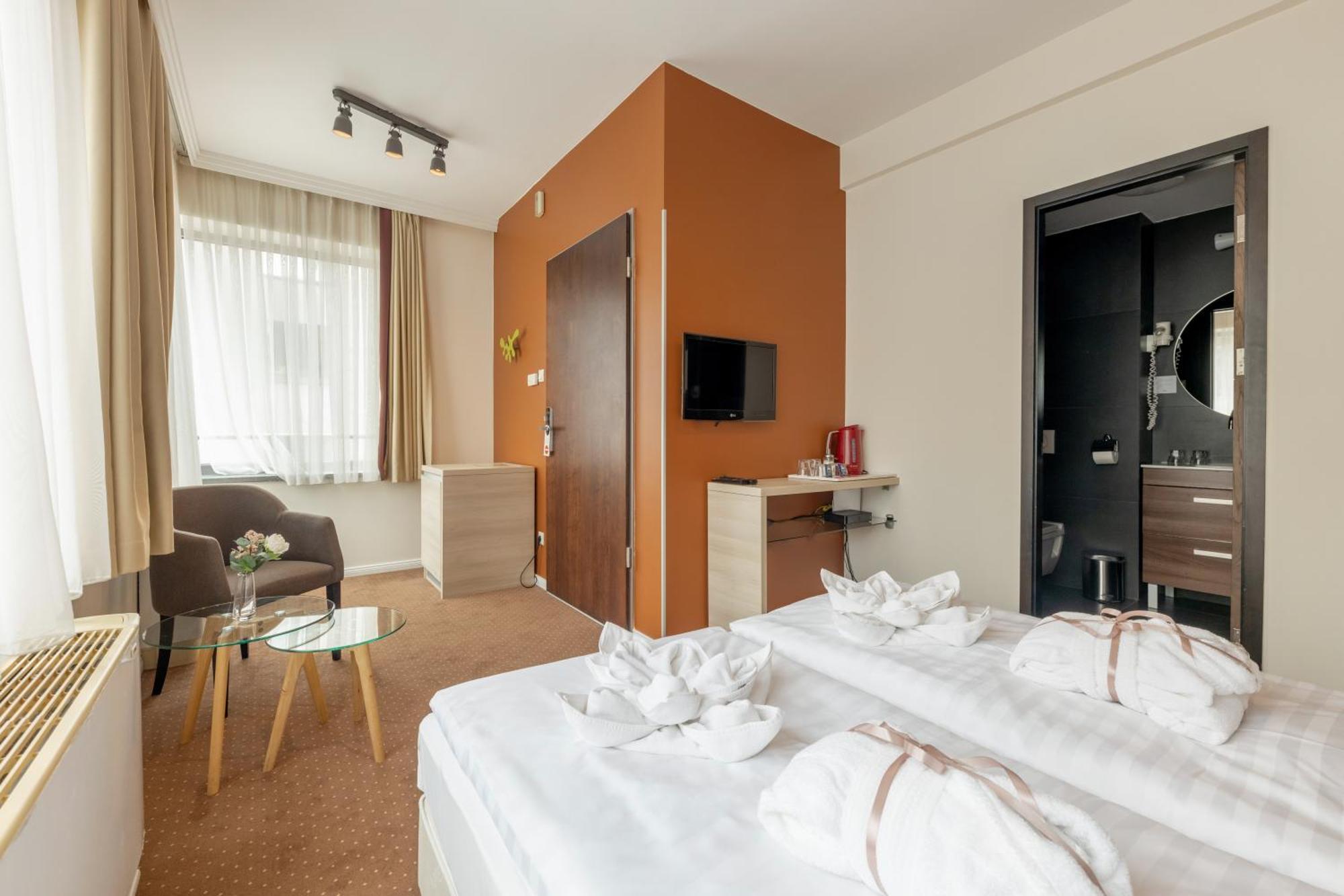 Budapest Tower Εξωτερικό φωτογραφία